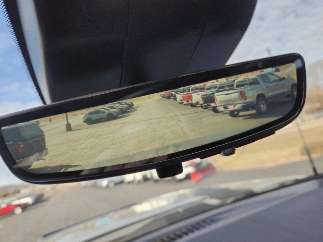 Used 2024 Chevrolet Silverado 2500 ZR2 w/ Technology Package image 59