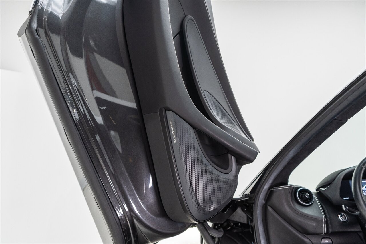 Used 2019 McLaren 570S Coupe RWD image 55