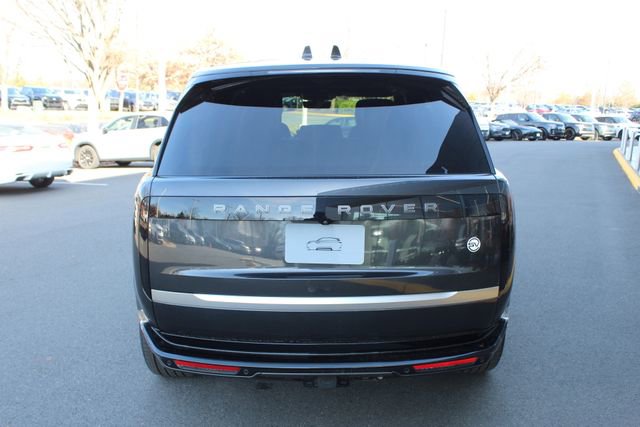 Used 2025 Land Rover Range Rover SV image 7