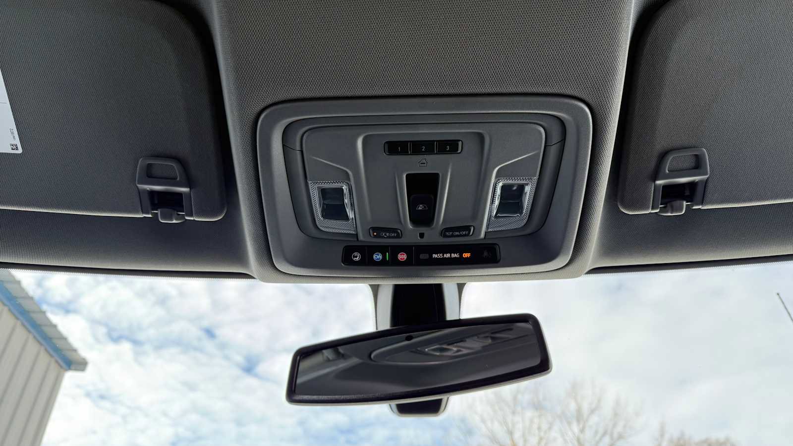 Used 2022 GMC Sierra 1500 SLT w/ SLT Convenience Package image 25