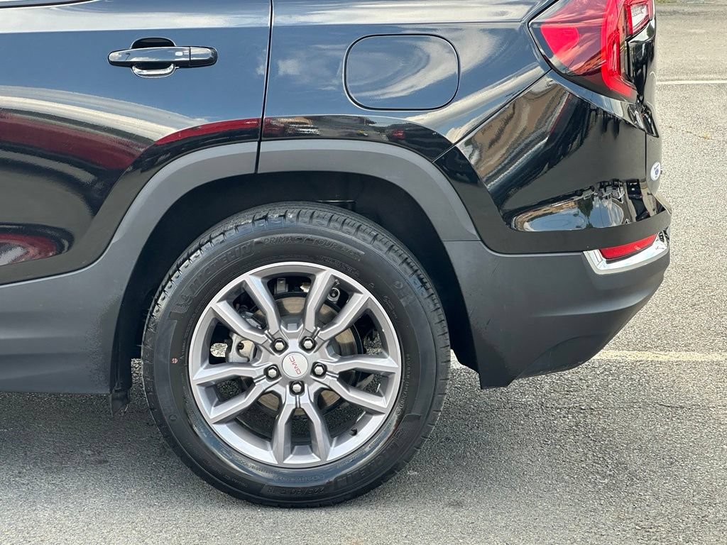 Used 2024 GMC Terrain SLT FWD image 40