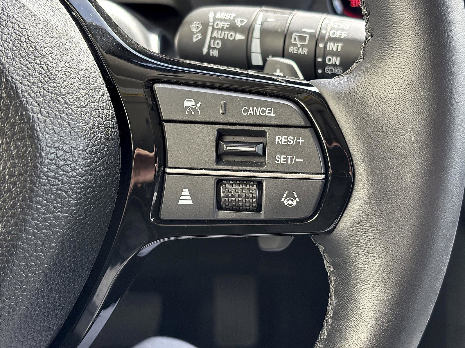 Certified 2025 Honda Pilot Elite image 40