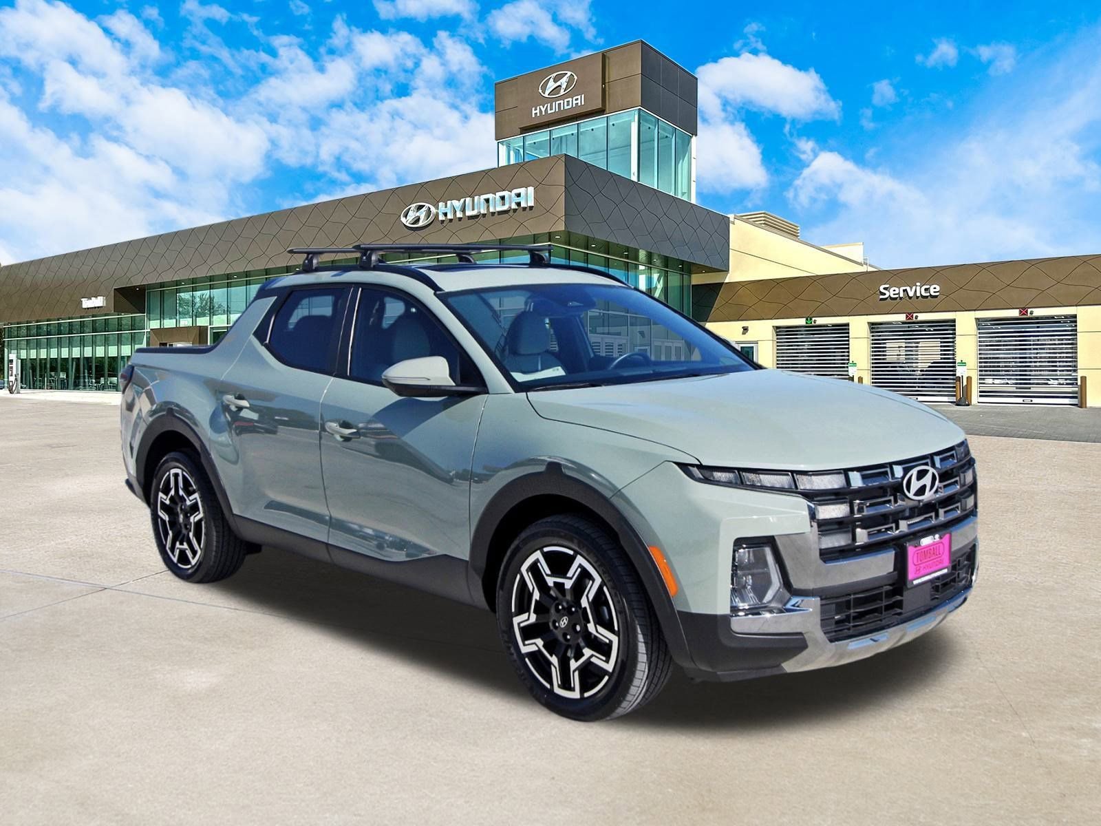 Certified 2025 Hyundai Santa Cruz Limited image 3