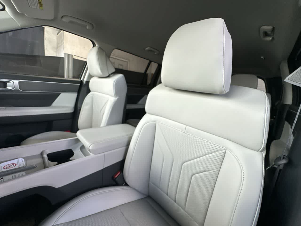 New 2027 Hyundai Santa Fe SEL FWD image 14