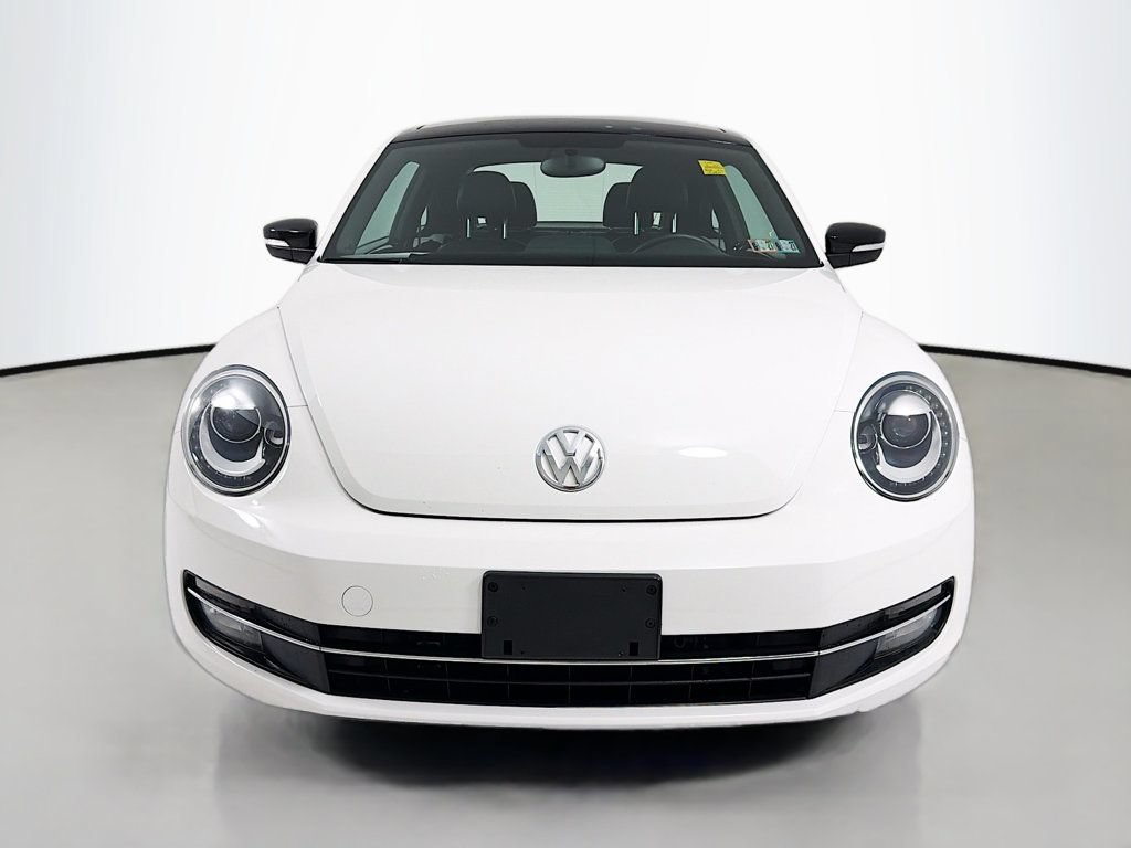 Used 2012 Volkswagen Beetle 2.0T FWD video 2
