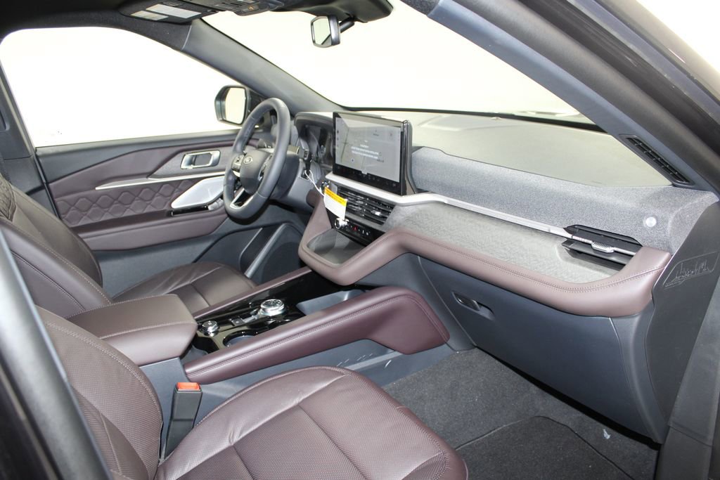 New 2026 Ford Explorer Platinum w/ LUX Leather Package image 29