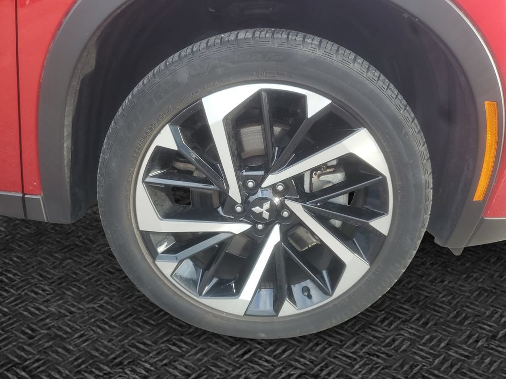 Used 2024 Mitsubishi Outlander SE AWD/4WD image 11