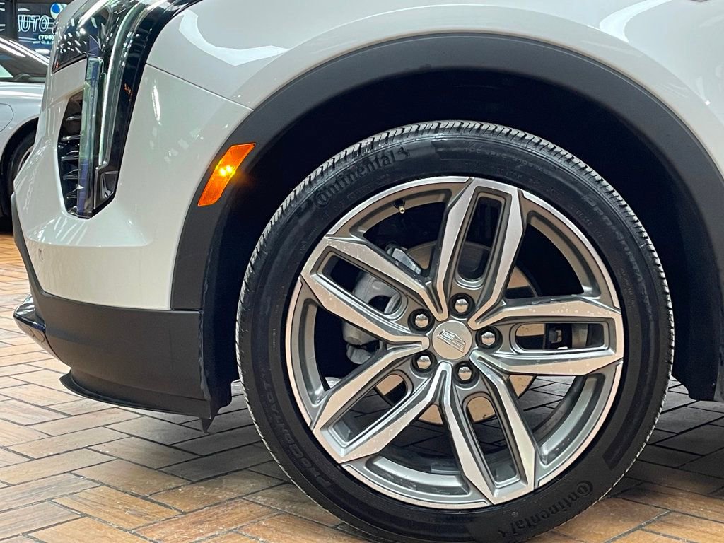 Used 2023 Cadillac XT4 Sport w/ Cold Weather Package image 5