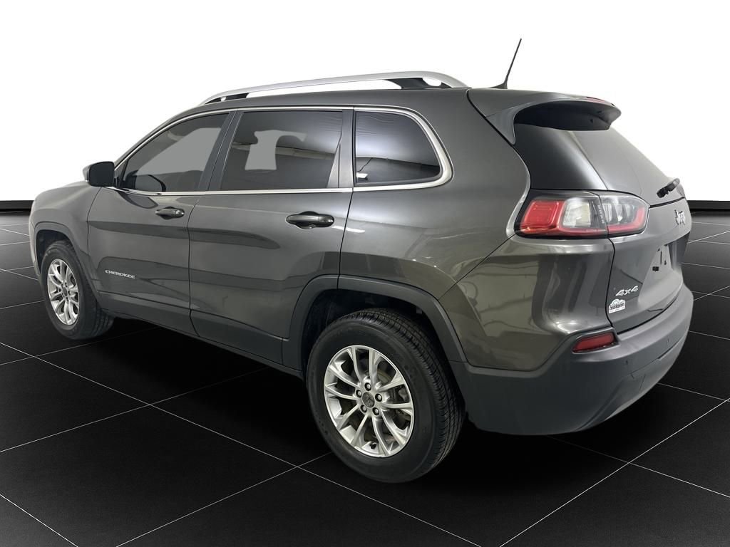 Used 2019 Jeep Cherokee Latitude Plus image 3