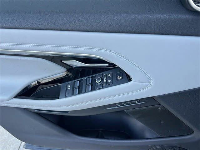 Used 2020 Land Rover Range Rover Evoque R-Dynamic SE AWD/4WD image 24