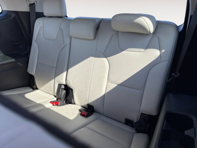 Used 2021 Kia Telluride SX w/ SX Prestige Package image 16