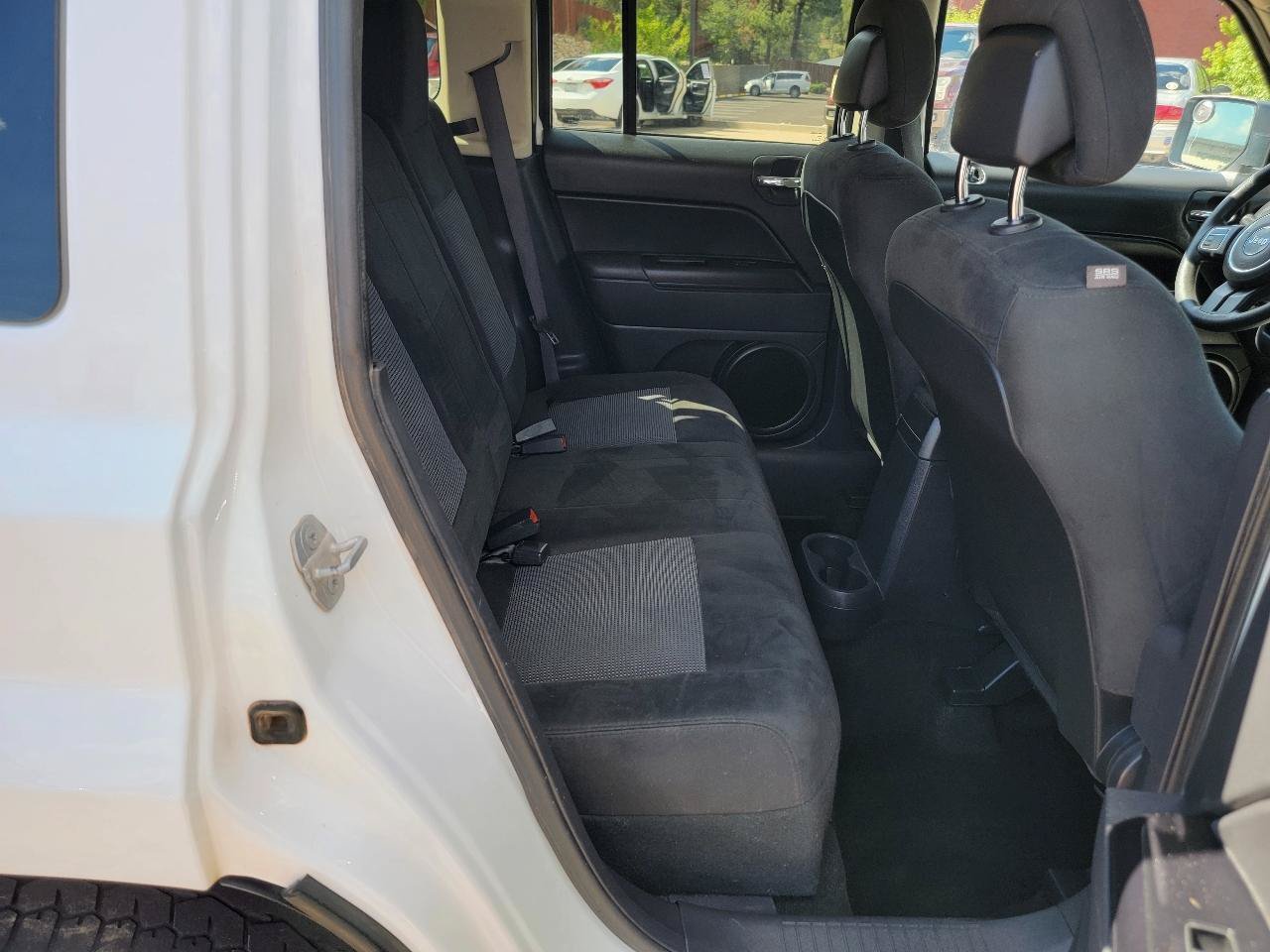 Used 2016 Jeep Patriot Sport w/ Power Value Group AWD/4WD image 19