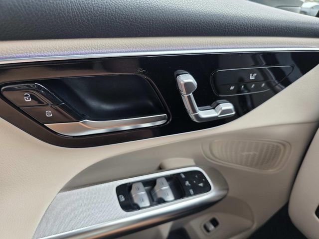 New 2026 Mercedes-Benz GLC 300 image 12