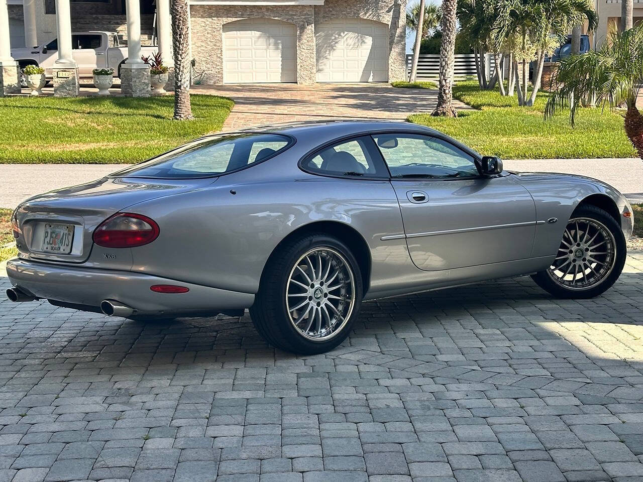 Used 1999 Jaguar XK8 Coupe RWD image 5