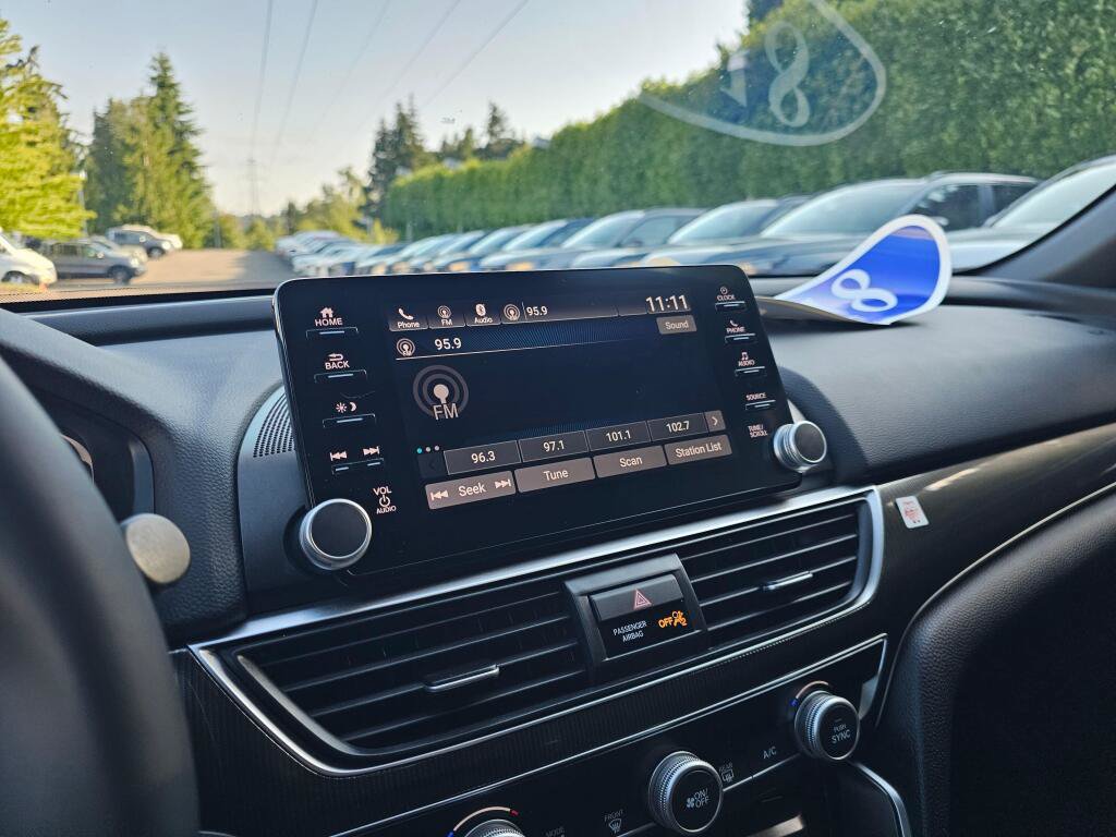 Used 2018 Honda Accord Sport image 27