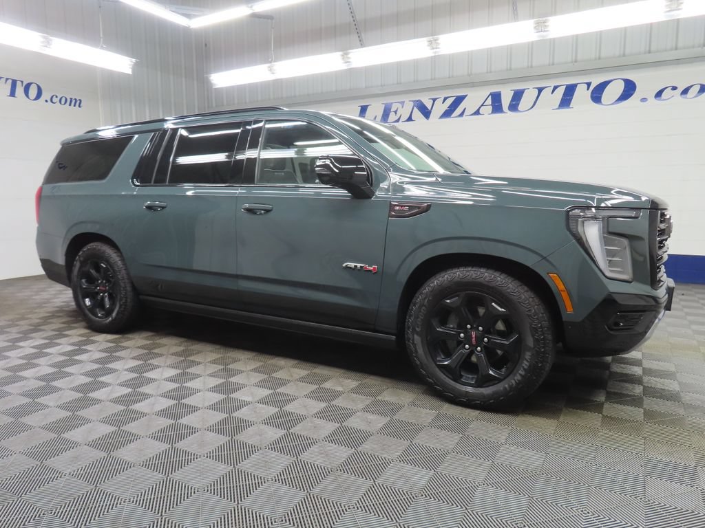 Used 2026 GMC Yukon XL AT4 Ultimate AWD/4WD video 3