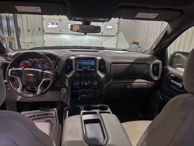 Used 2021 Chevrolet Silverado 1500 LT image 24