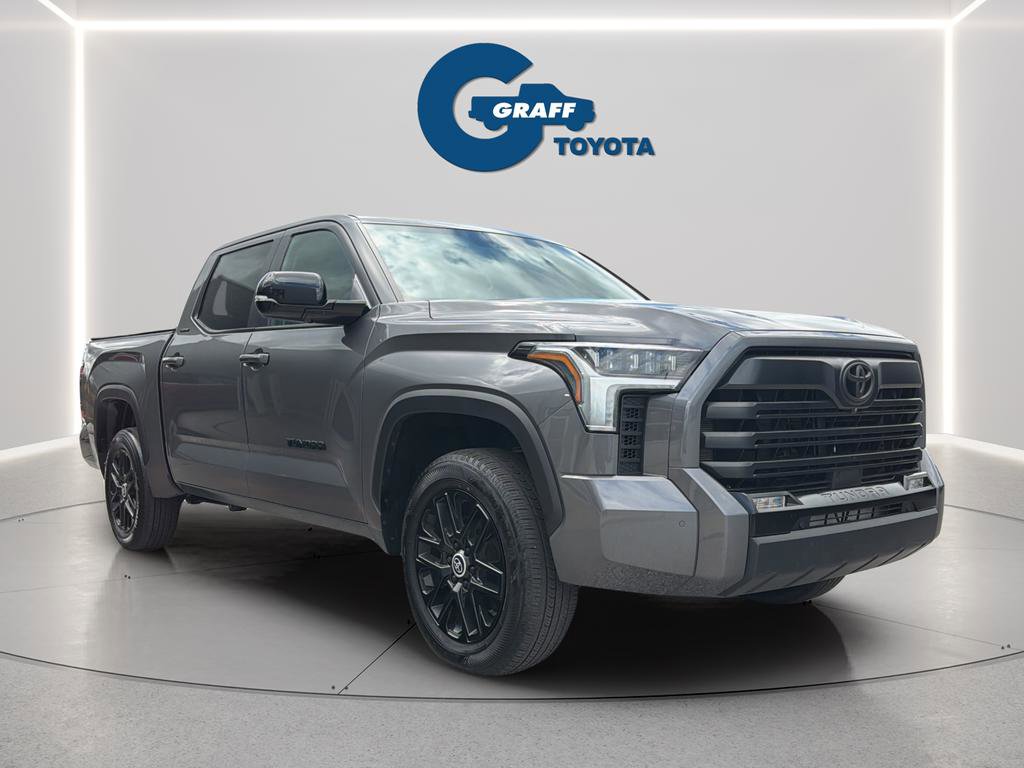 Used 2024 Toyota Tundra Limited AWD/4WD image 11