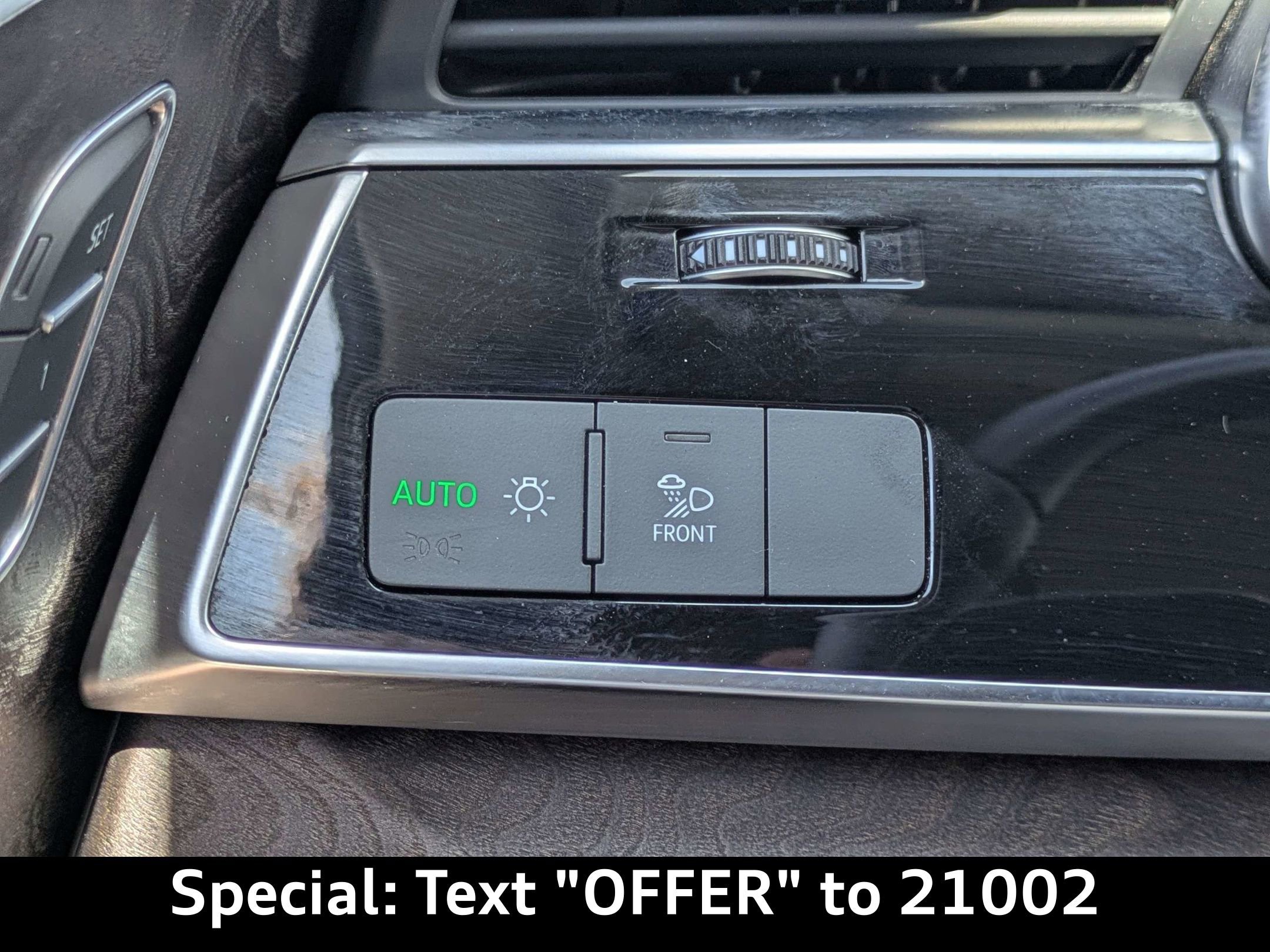 Used 2020 Audi Q8 Premium Plus image 29
