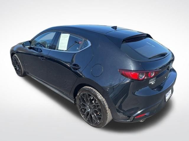 Used 2020 MAZDA MAZDA3 Premium image 3