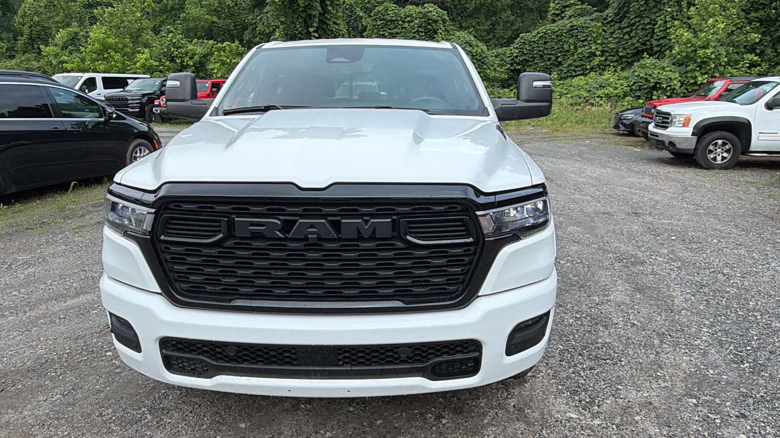 Used 2025 RAM 1500 Big Horn AWD/4WD image 3