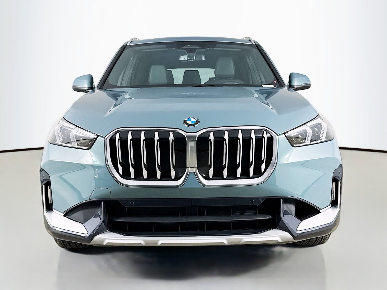 Used 2026 BMW X1 xDrive28i w/ Convenience Package image 2