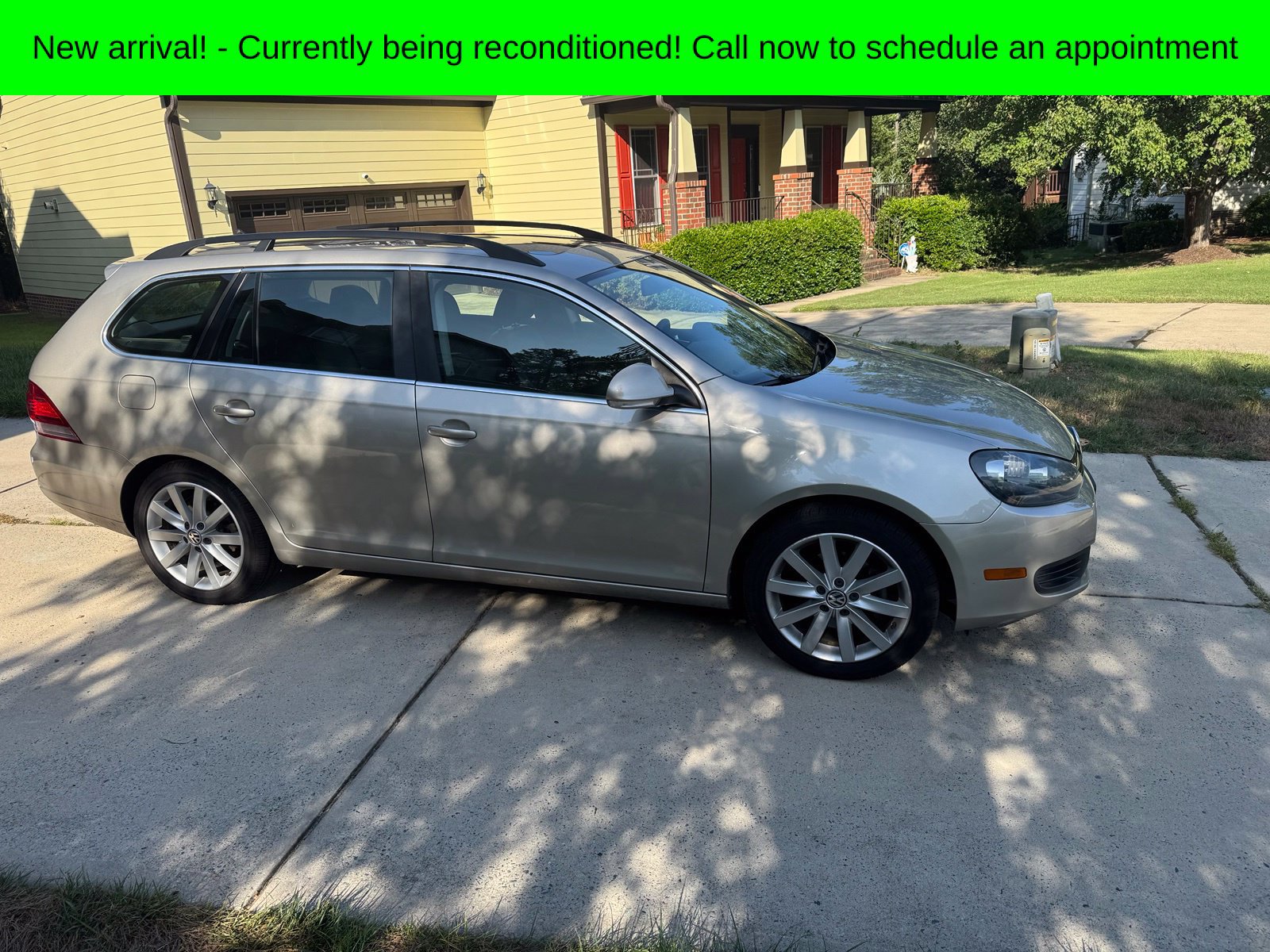 Used 2013 Volkswagen Jetta SportWagen FWD image 4