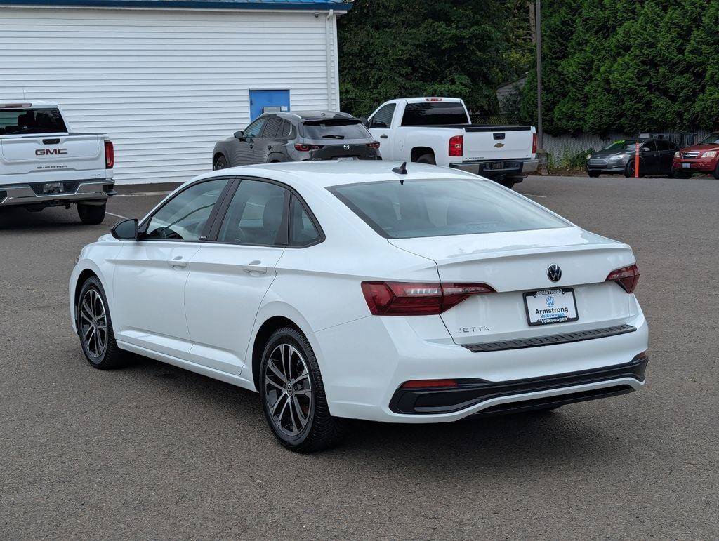 Used 2023 Volkswagen Jetta Sport FWD image 3