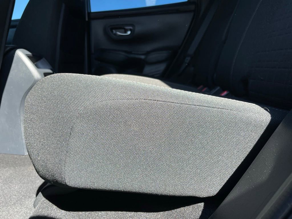 Certified 2025 Honda HR-V LX image 39