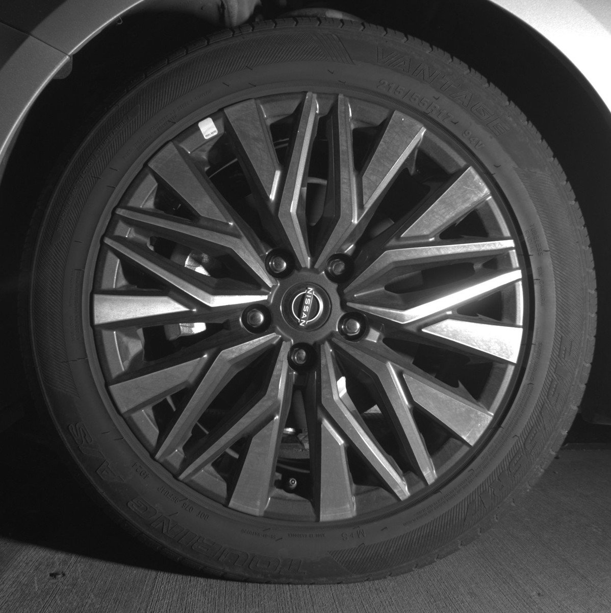 Used 2025 Nissan Altima 2.5 SV image 12