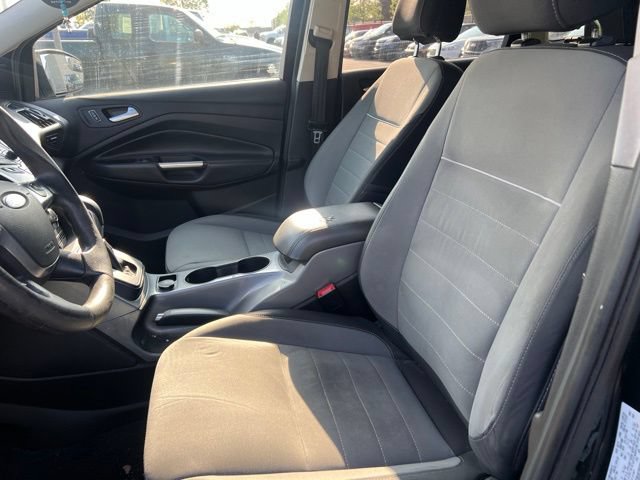Used 2015 Ford Escape SE FWD image 17