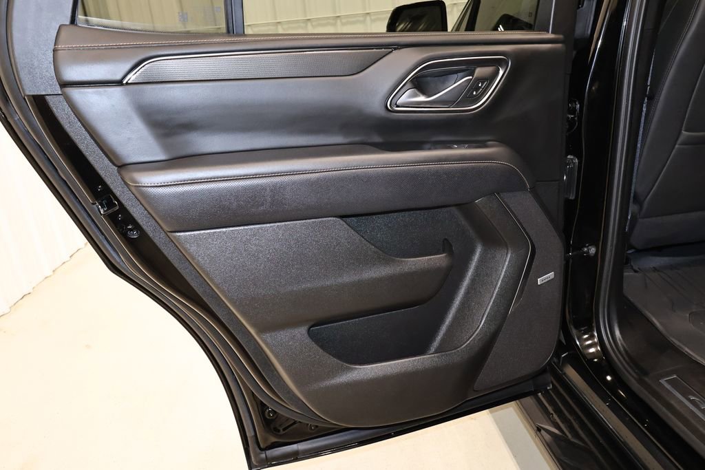 Used 2024 GMC Yukon AT4 w/ Technology Package image 14