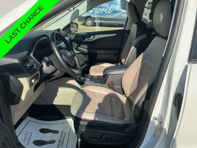 Used 2022 Ford Escape SEL w/ Class II Trailer Tow Package image 20