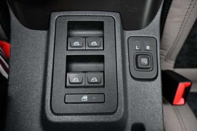 Used 2023 Ford Bronco Wildtrak image 40