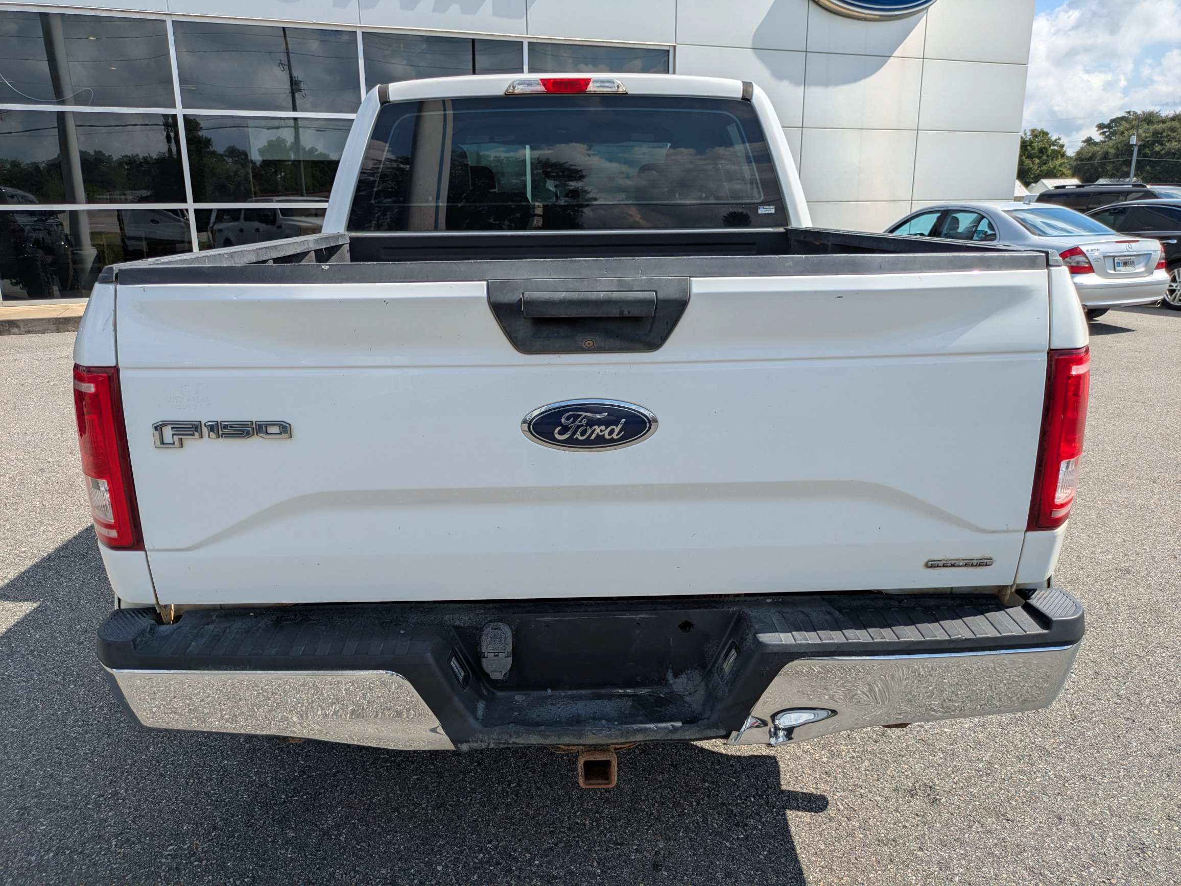 Used 2015 Ford F150 XL w/ Equipment Group 101A Mid AWD/4WD image 5