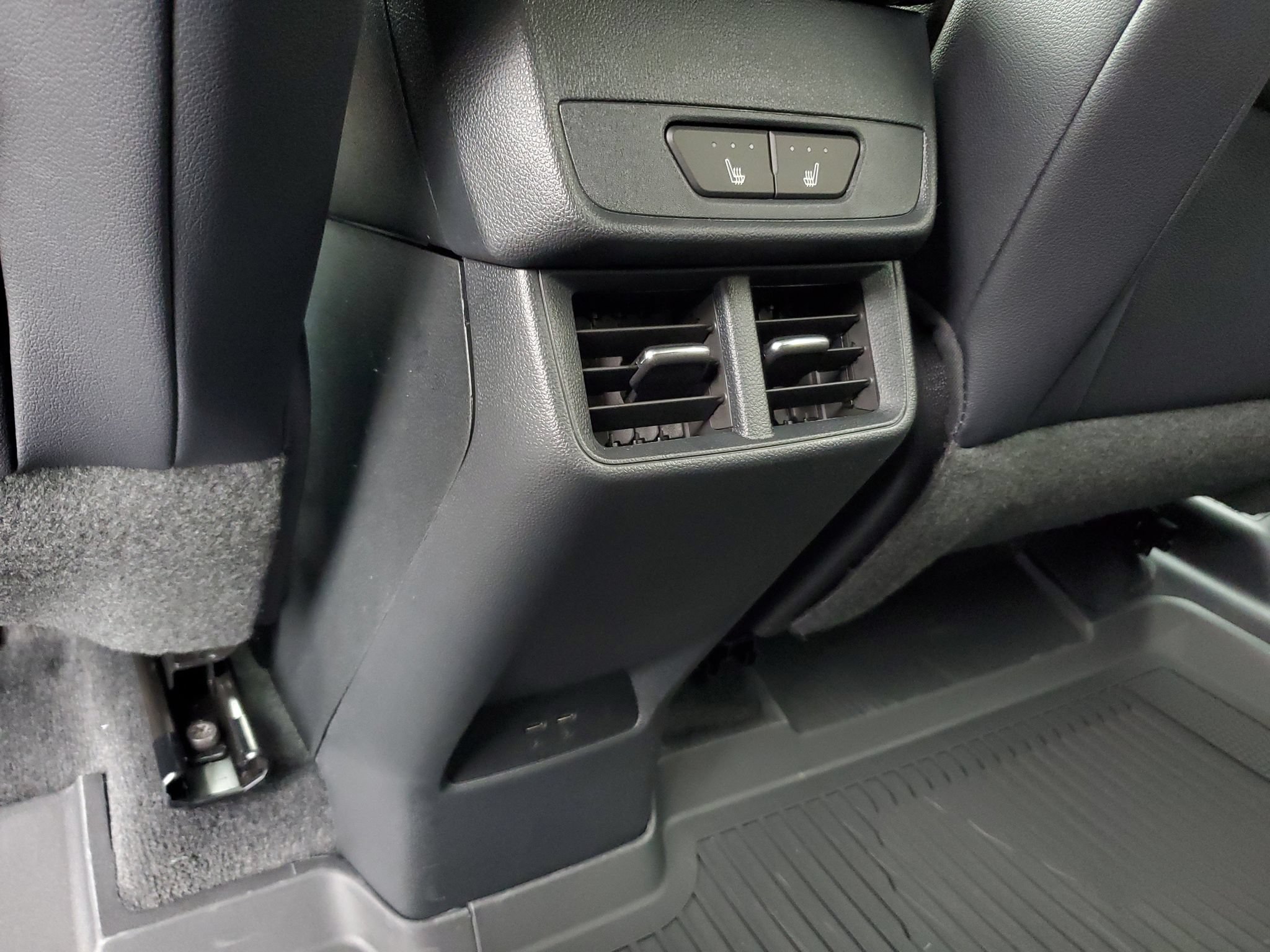 New 2027 Chevrolet Equinox RS w/ Safety and Technology Package AWD/4WD image 12