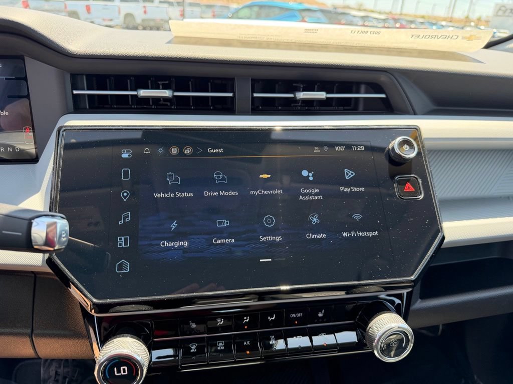 New 2027 Chevrolet Bolt LT w/ Comfort Package FWD image 24