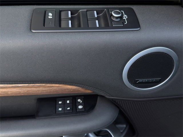 Used 2018 Land Rover Discovery HSE image 22