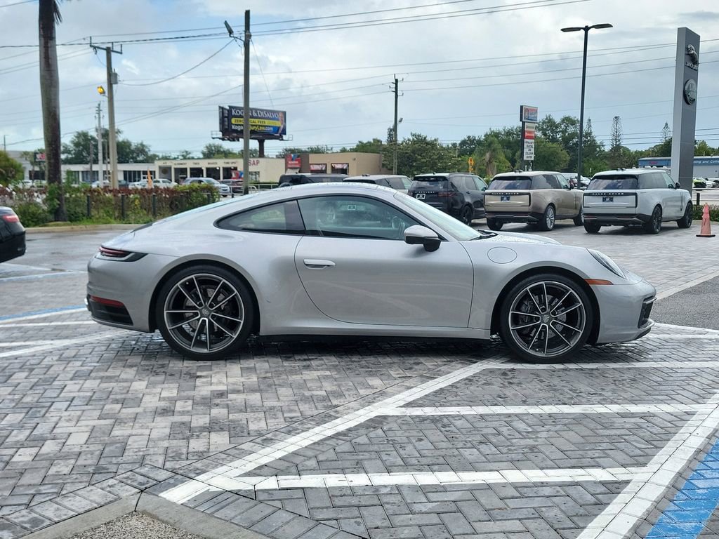 Used 2024 Porsche 911 Carrera 4 AWD/4WD image 6