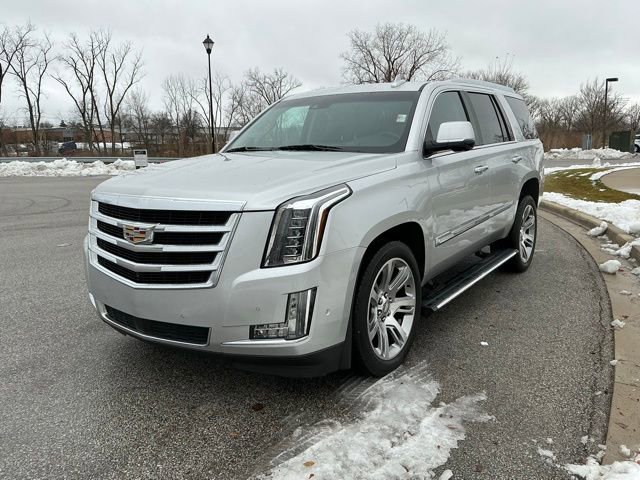 Used 2019 Cadillac Escalade Premium Luxury image 3