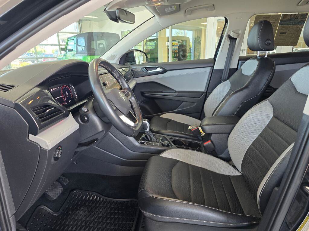 Used 2022 Volkswagen Taos SEL AWD/4WD image 18