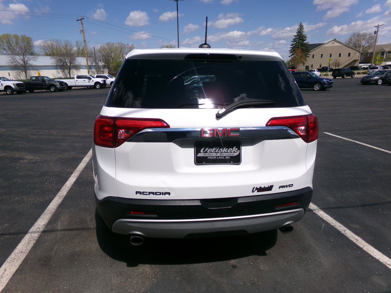 Used 2019 GMC Acadia SLE AWD/4WD image 4