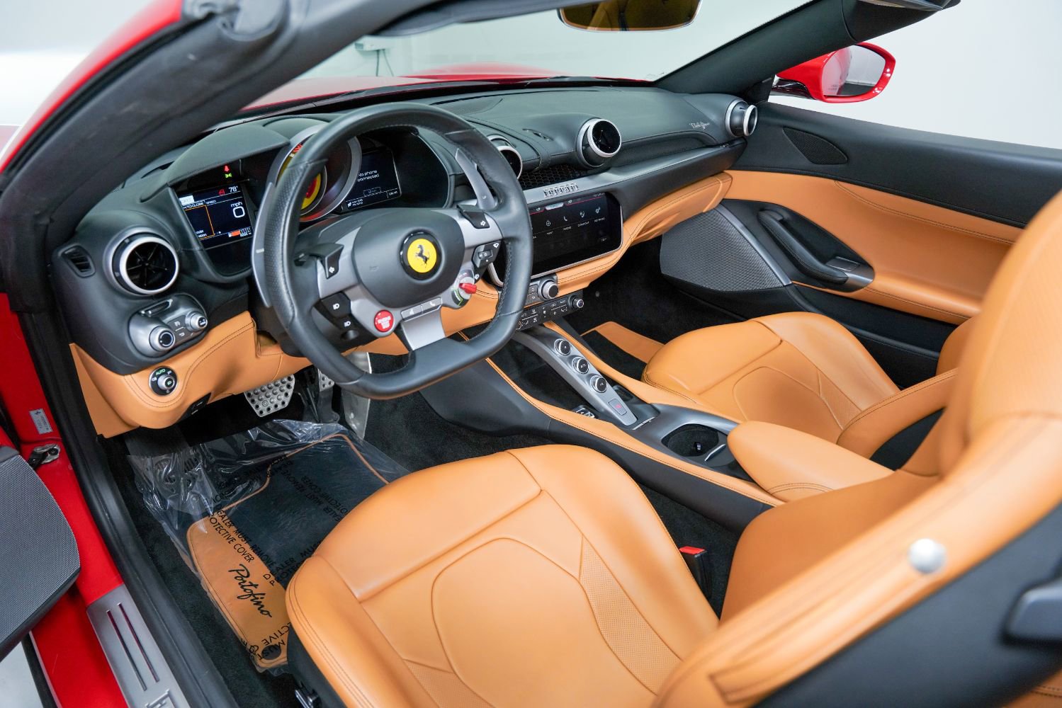Used 2020 Ferrari Portofino image 40