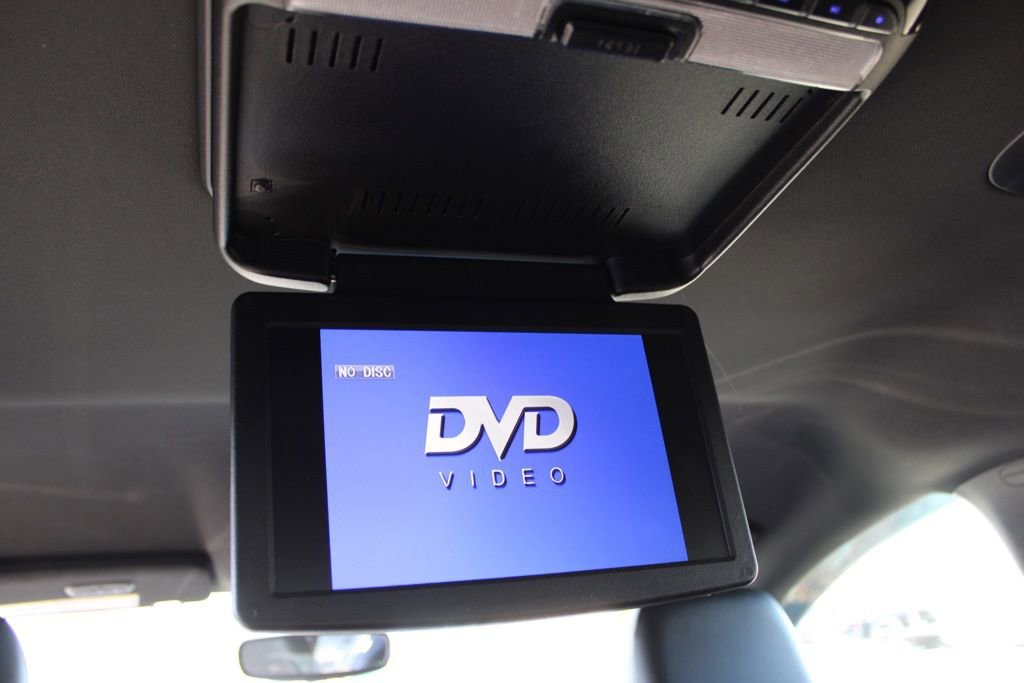 Used 2018 Chrysler Pacifica Touring-L w/ Premium Audio Group image 32