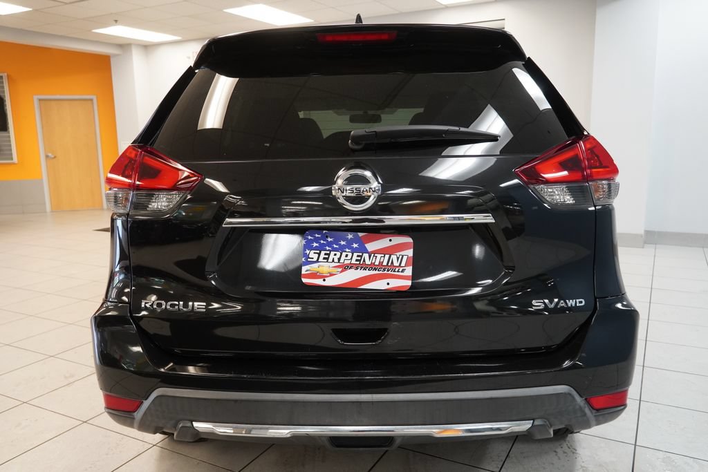 Used 2018 Nissan Rogue SV AWD/4WD image 10