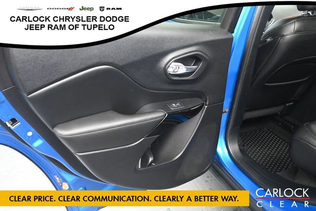 Used 2020 Jeep Cherokee Latitude Plus FWD image 23