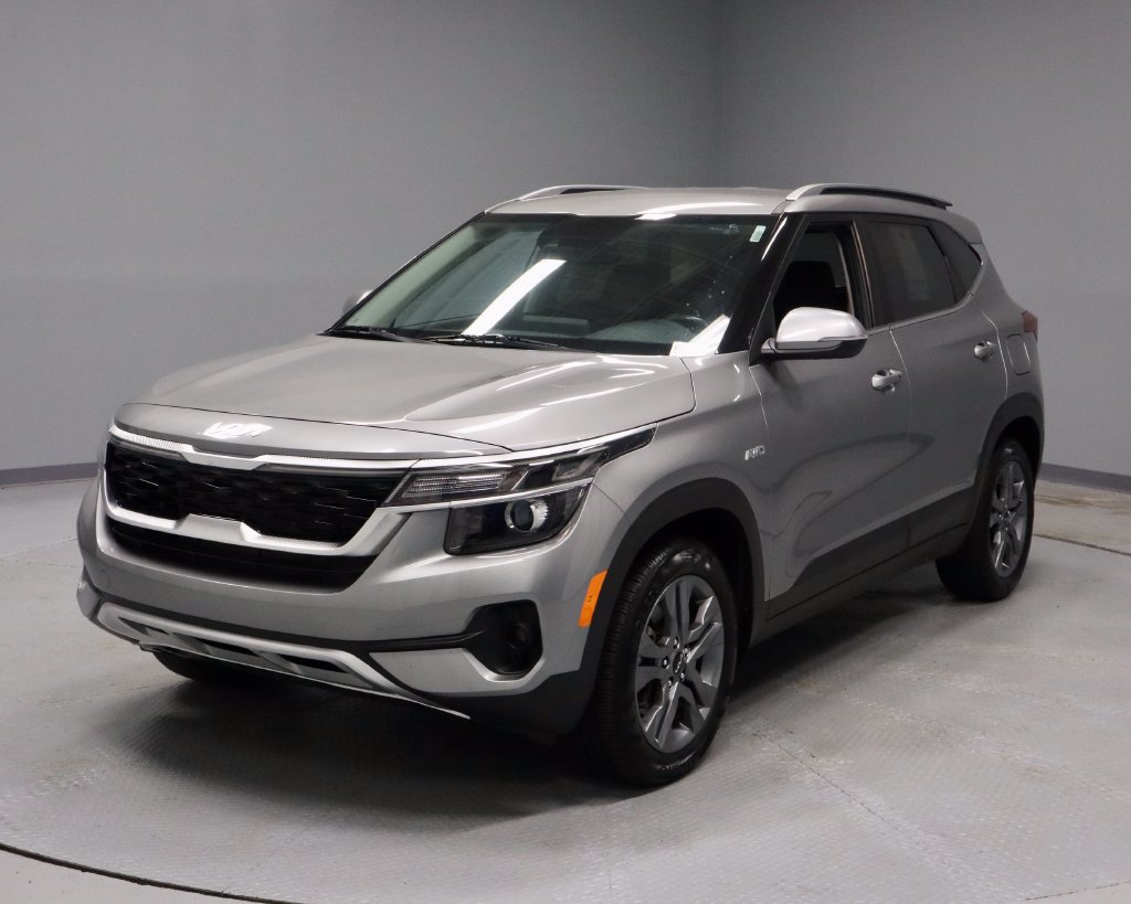 Used 2023 Kia Seltos S AWD/4WD image 11