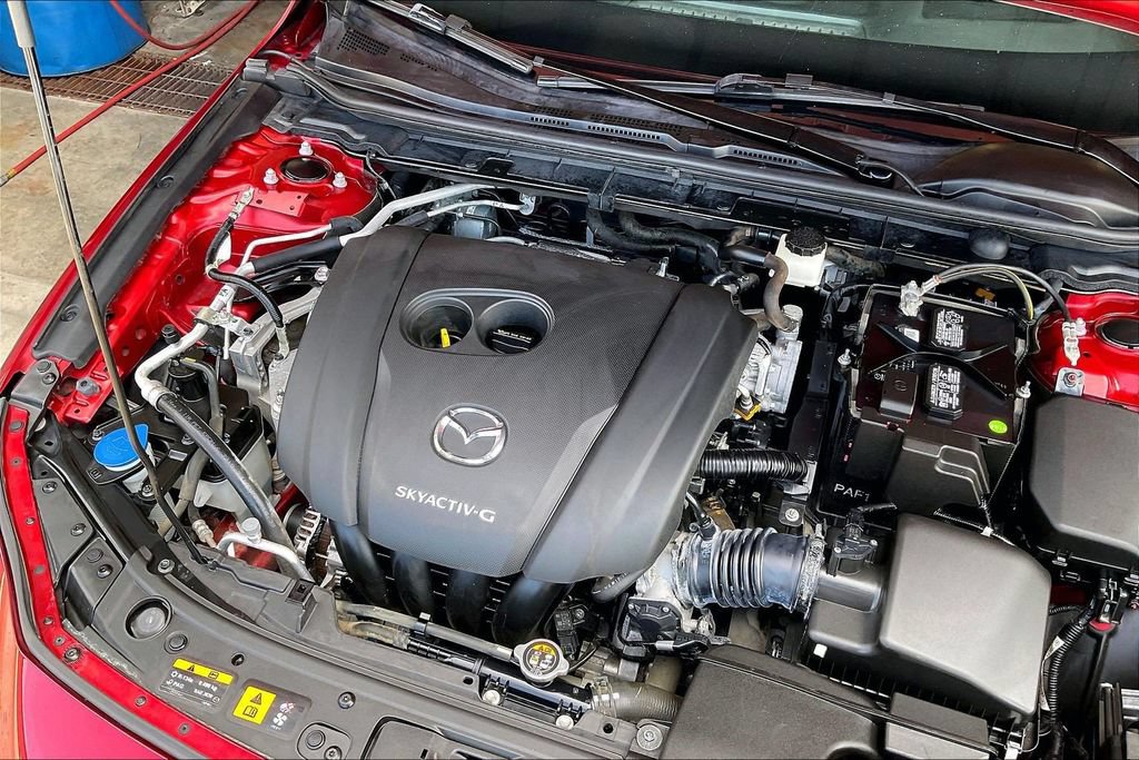 Used 2020 MAZDA MAZDA3 Hatchback w/ Premium Package FWD image 31