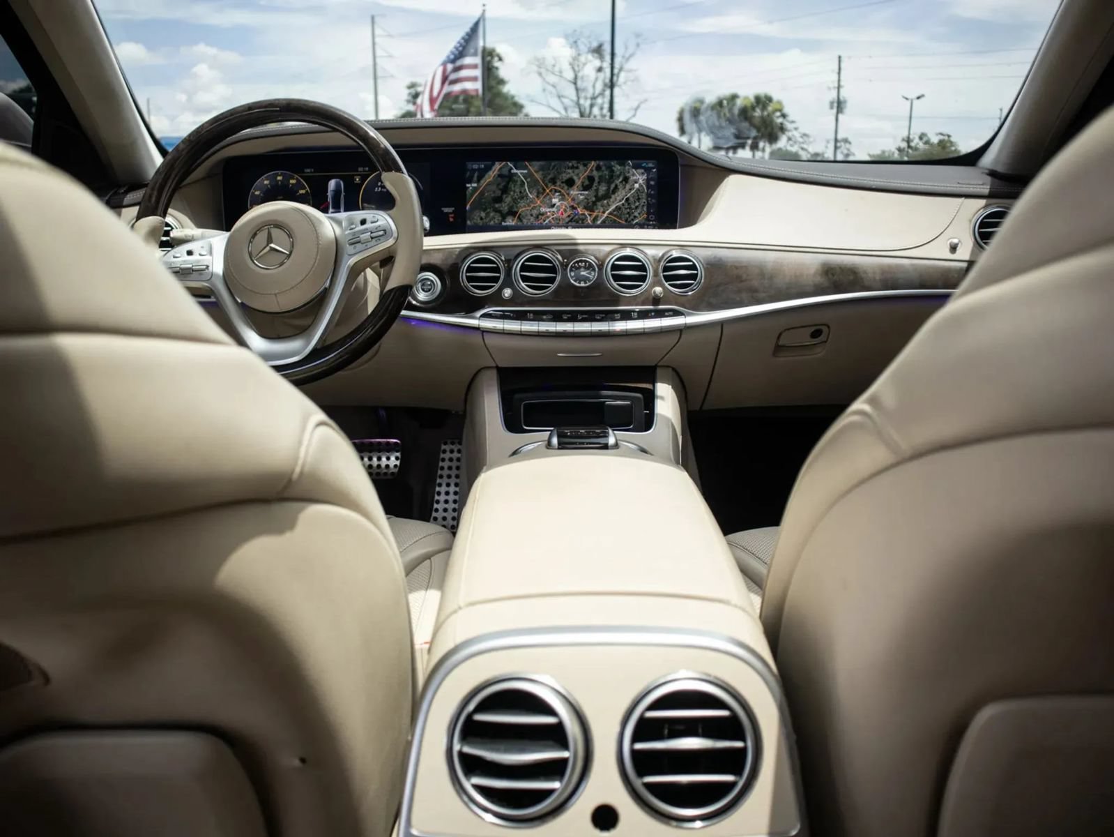 Used 2019 Mercedes-Benz S 560 Sedan w/ AMG Line Exterior image 27
