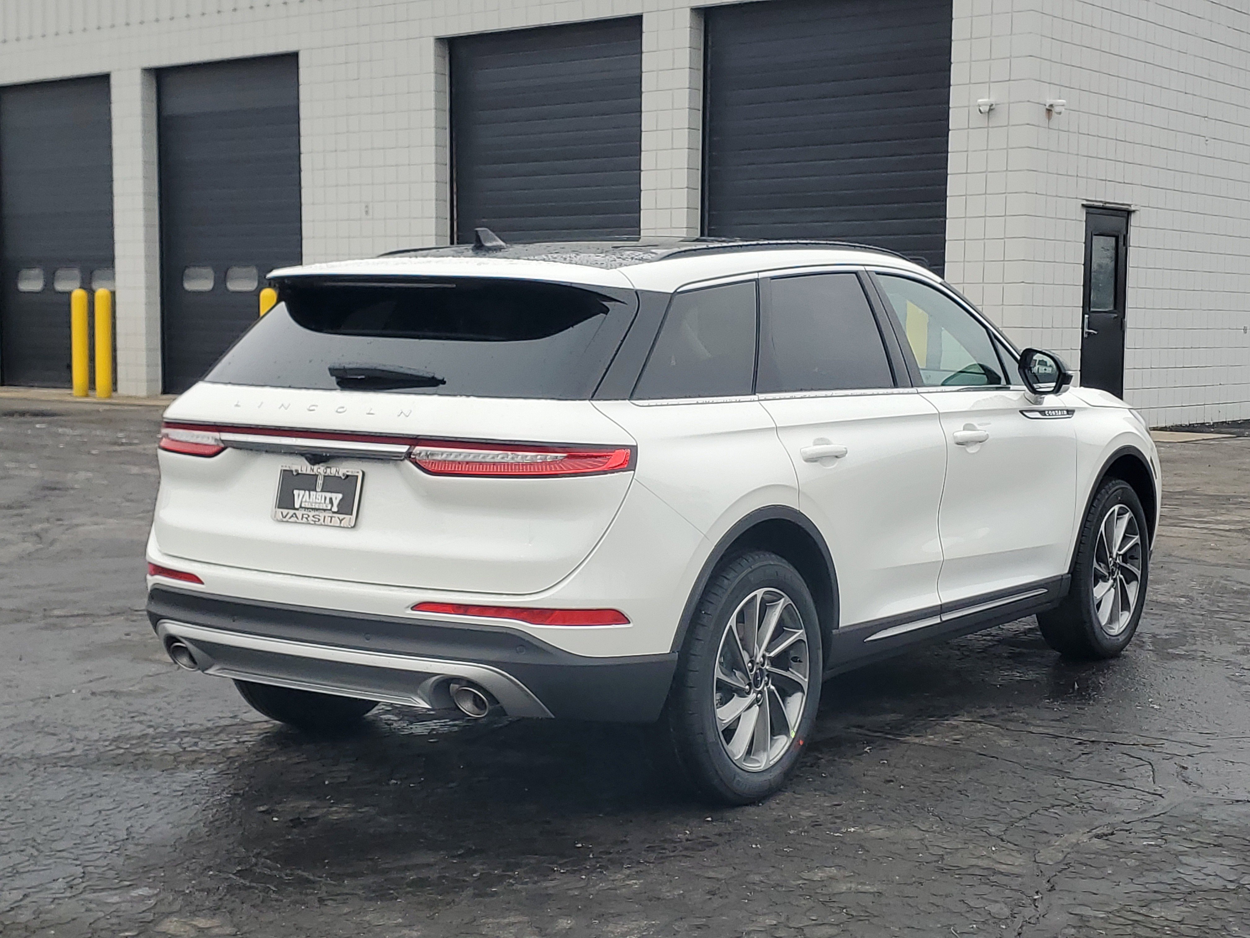 New 2026 Lincoln Corsair Premiere image 4